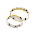 Funkelnder zweifarbiger Gold-Trauring mit Gravur