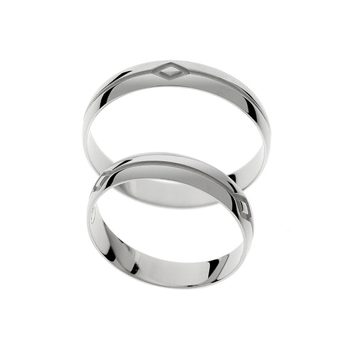 Bague de mariage élégante en or blanc avec gravure unique