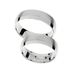 Alliance en or blanc avec pierre précieuse