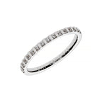 Anillo de boda elegante de oro blanco con piedras opcionales