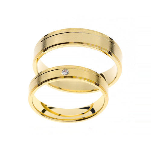 Anillo de boda de oro amarillo con acabado pulido
