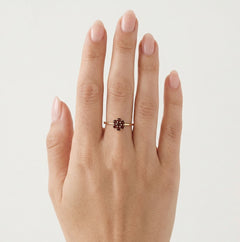 Bague femme grenat rond en forme de fleur
