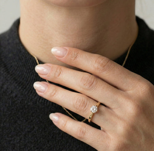 Sechskrappiger Verlobungsring