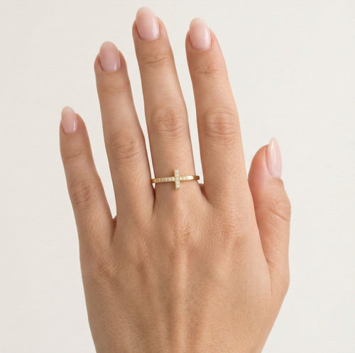 Bague croix en or avec zircon cubique