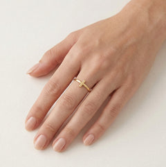 Bague croix en or