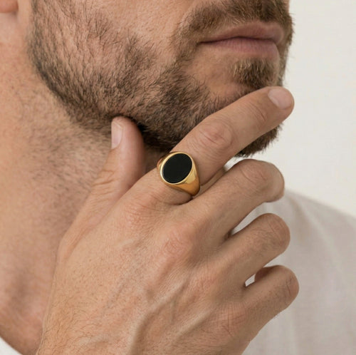 Bague ovale en onyx et or