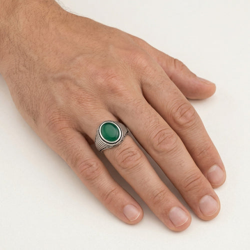 Stříbrný pánský prsten s oválným jadeitem