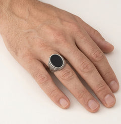 Oval onyx crafted men ring