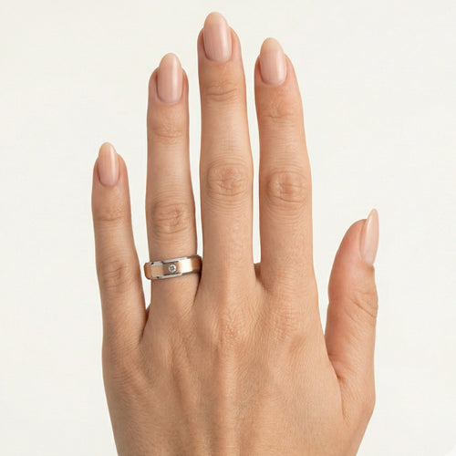 Anillo de boda bicolor elegante de oro