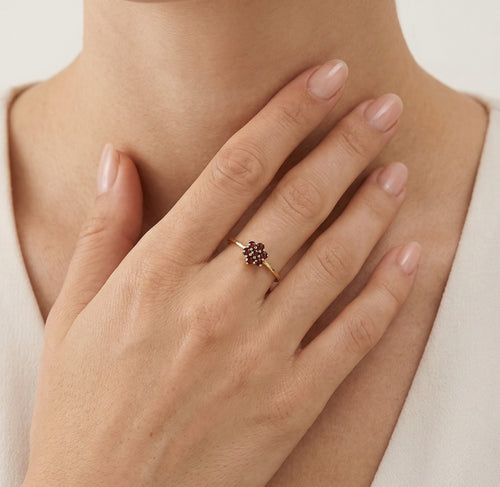 Bague femme grenat rond en forme de fleur