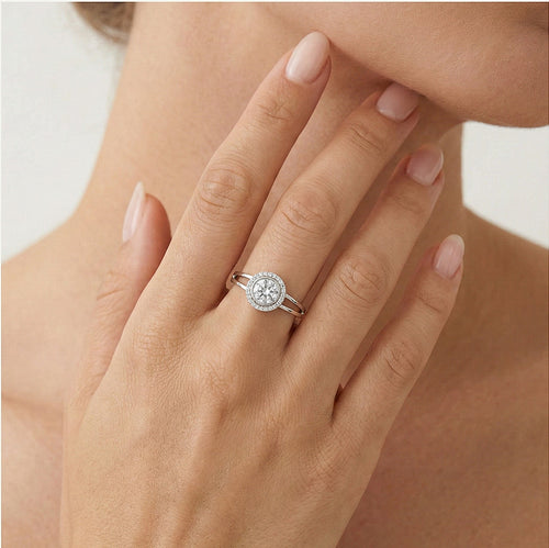 Bague en or blanc scintillant poli
