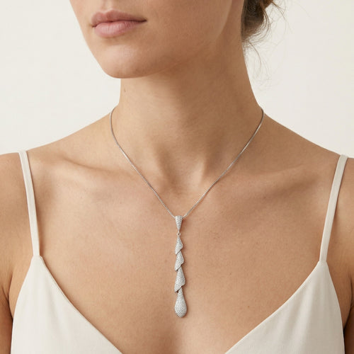 Colgante largo de plata