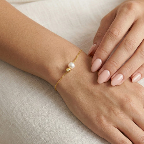 Bracelet avec perle et perle en or