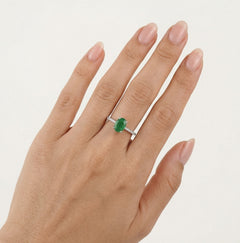 Sparkling white gold gemstone ring