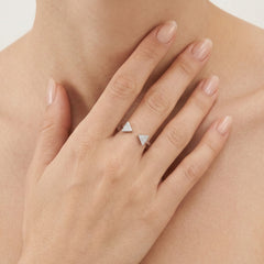 Bague à deux flèches