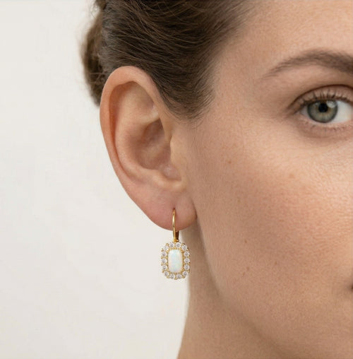 Pendientes rectangulares de ópalo con halo