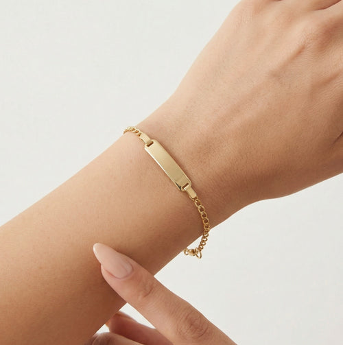 Bracelet à chaîne câble avec plaque