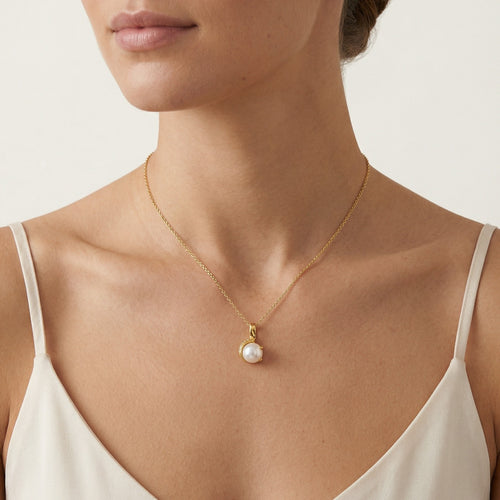 Pendentif unique en perle blanche avec zircon cubique