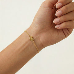 Single gold heart bracelet
