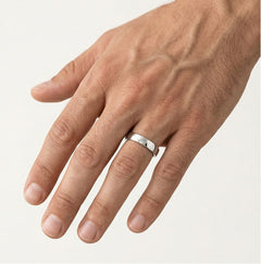 Vysoce leštěné snubní prsteny z bílého zlata