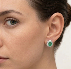 Königliche Smaragd-Weißgold-Ohrringe