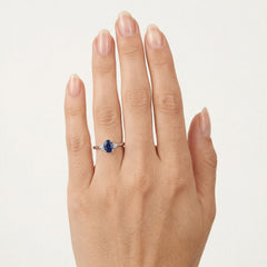 Classic diamond and blue sapphire ring in white gold