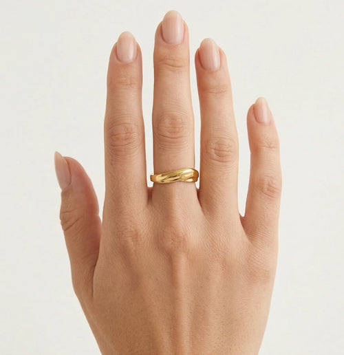 Kroucený prsten ze žlutého zlata