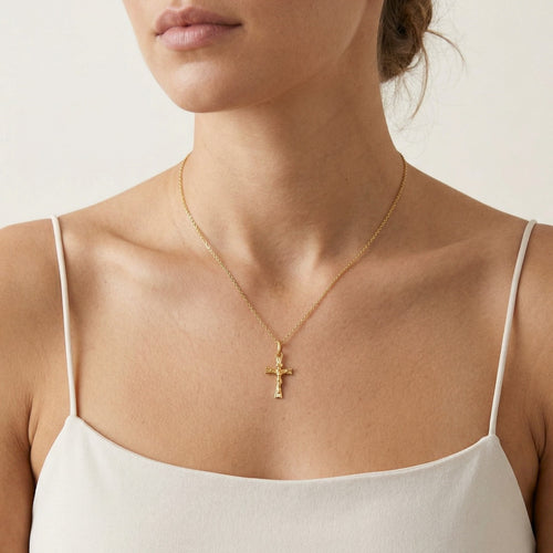 Colgante de cruz de oro