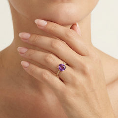 Zlatý prsten s ametystem a kubickými zirkony