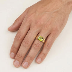 Bague saisissante en moldavite taille carrée