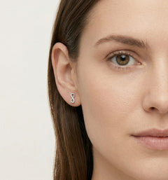 Náušnice nekonečno  z bílého zlata s kubickými zirkony