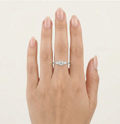 Stylish silver cubic zirconia ring