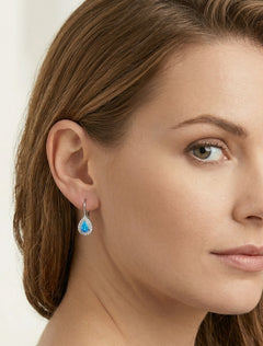 Pendientes pera de ópalo azul con engaste bisel y cierre de palanca