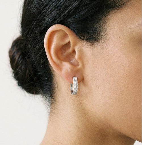 Pendientes con tres líneas de circonitas cúbicas