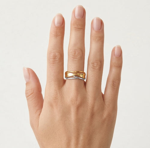 High shine tri-gold crossover ring
