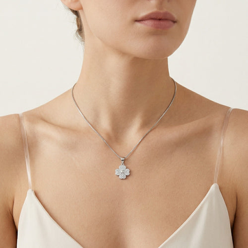 Pavé-Kleeblatt-Anhänger