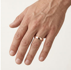 Anillo de boda ancho de oro rosa