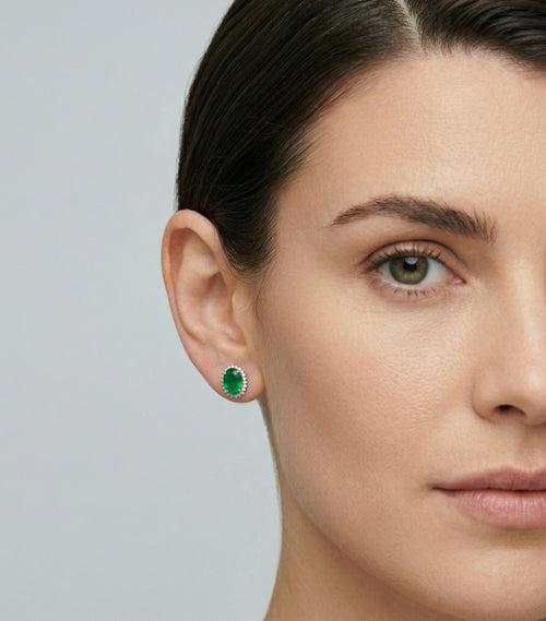 Halo-Ohrringe aus Sterlingsilber mit oval geschliffenem Smaragd