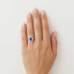 Royal diamond white gold ring with tanzanite