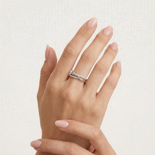 Bague en argent avec cubic zirconia éclatant