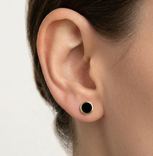Unisex černé onyxové pecky ze žlutého zlata