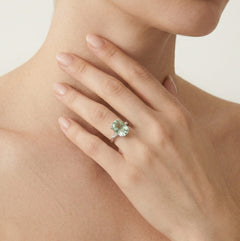 Ring aus Sterlingsilber mit smaragdgeschliffenem grünem Amethyst