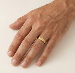 Trauringe aus Gelbgold mit filigranem Design