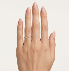 Bague de mariage en or rose avec pierres