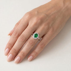 Bague halo en argent sterling avec émeraude