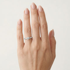 Bague de fiançailles diamant taille ronde éclatante