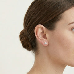 Náušnice z žlutého zlata s diamanty-trojúhelníkový tvar