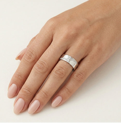 Elegantes anillos de boda con diamantes mixtos