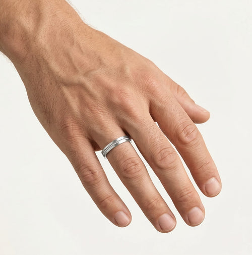 Anillo de boda de oro blanco con estilo