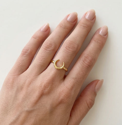 Bague en or demi-lune